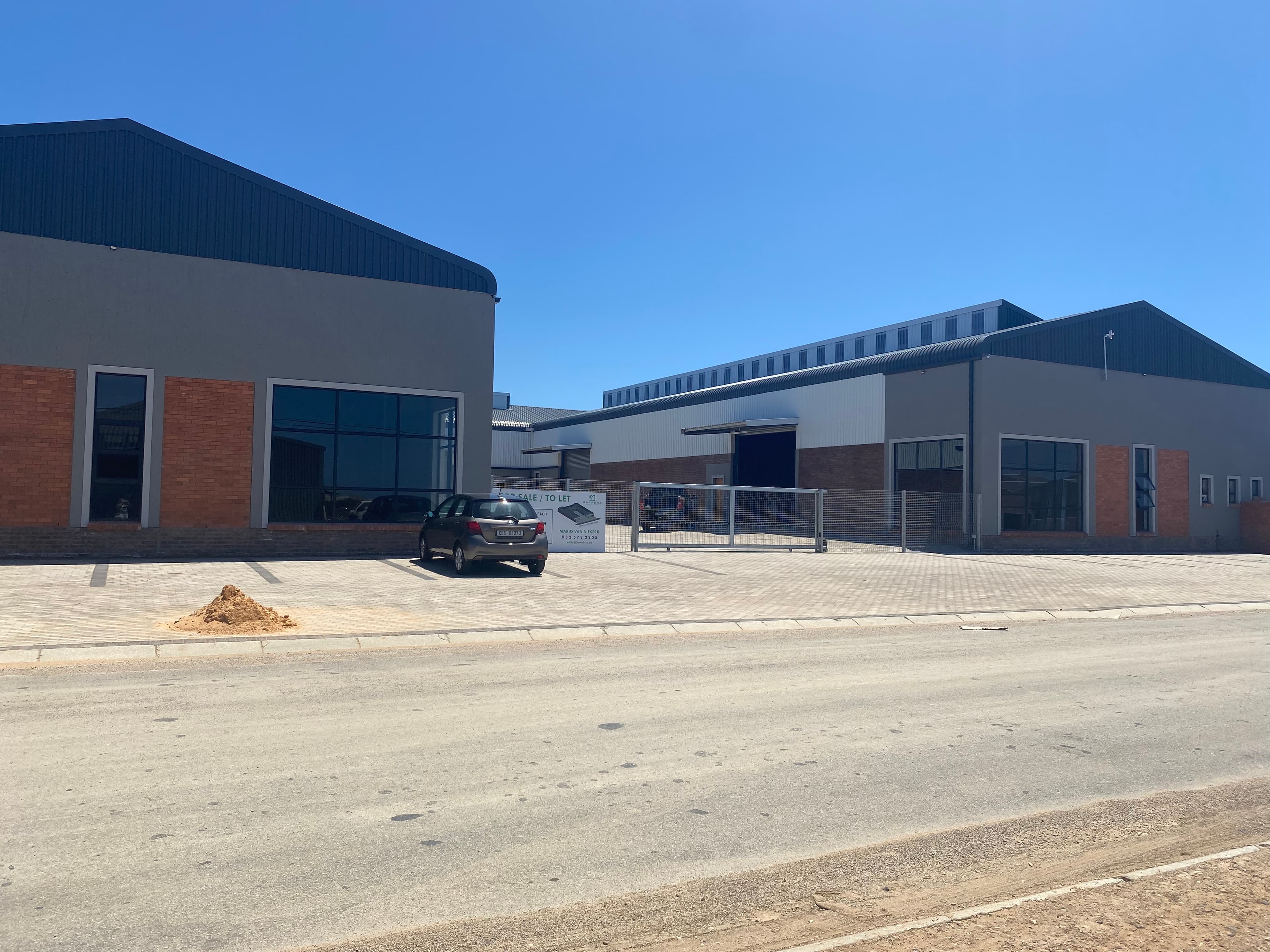 Storage Units/Offices in Mossdustria 