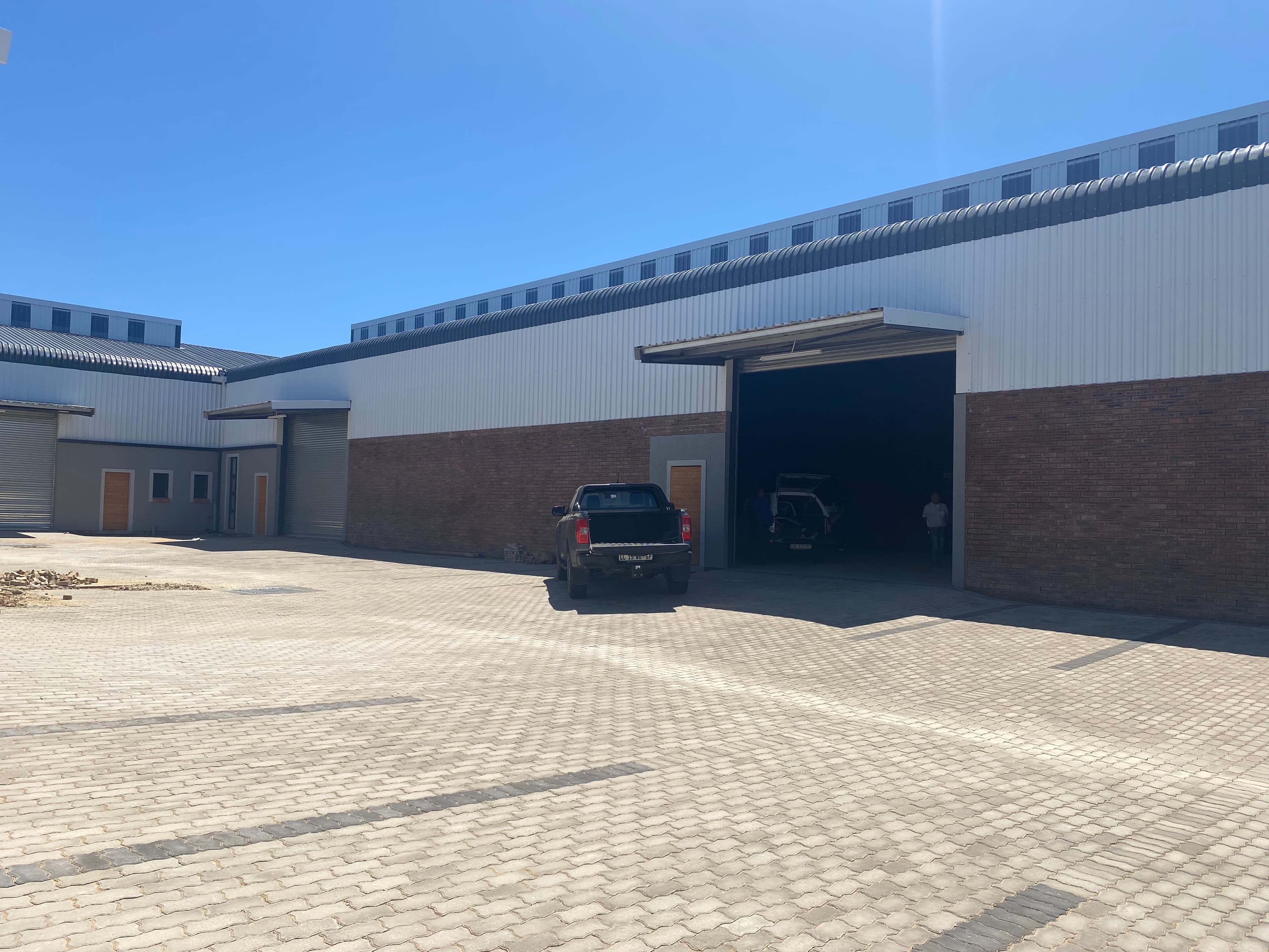 Storage Units/Offices in Mossdustria 