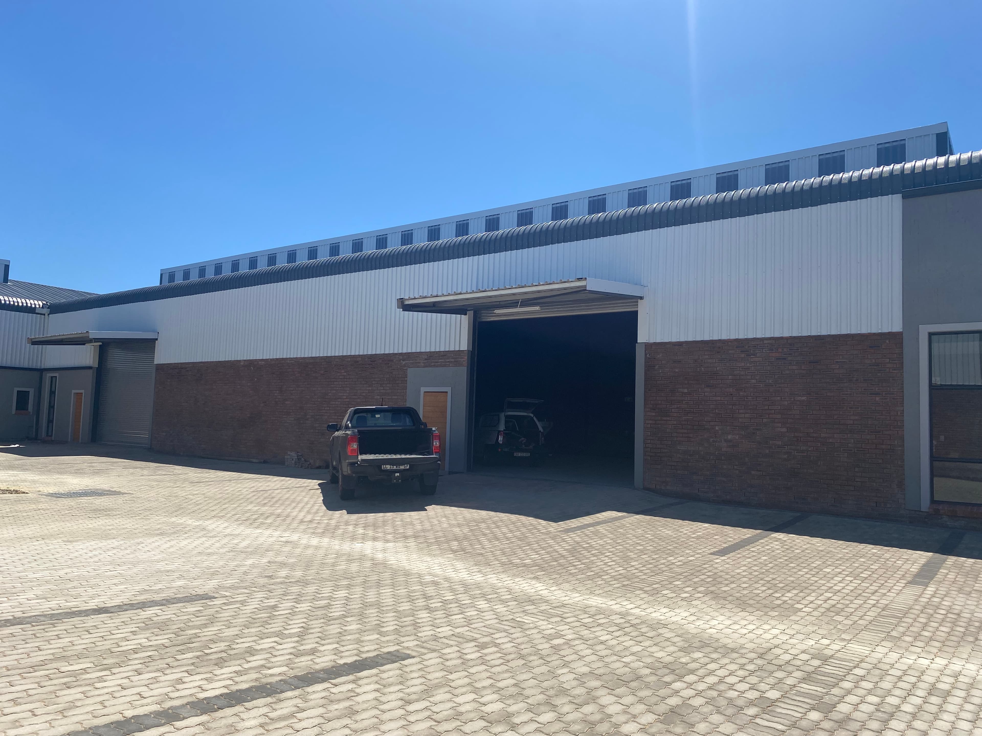 Storage Units/Offices in Mossdustria 